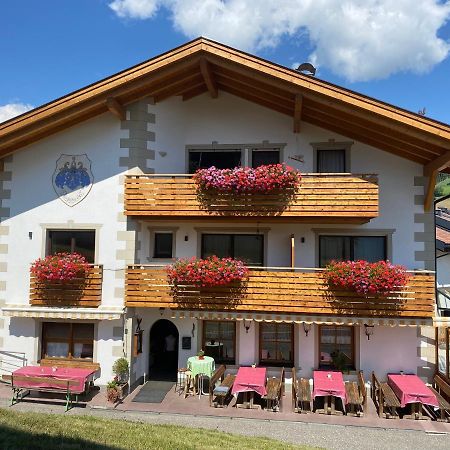 Gasthaus St. Valentin Klausen Exterior foto