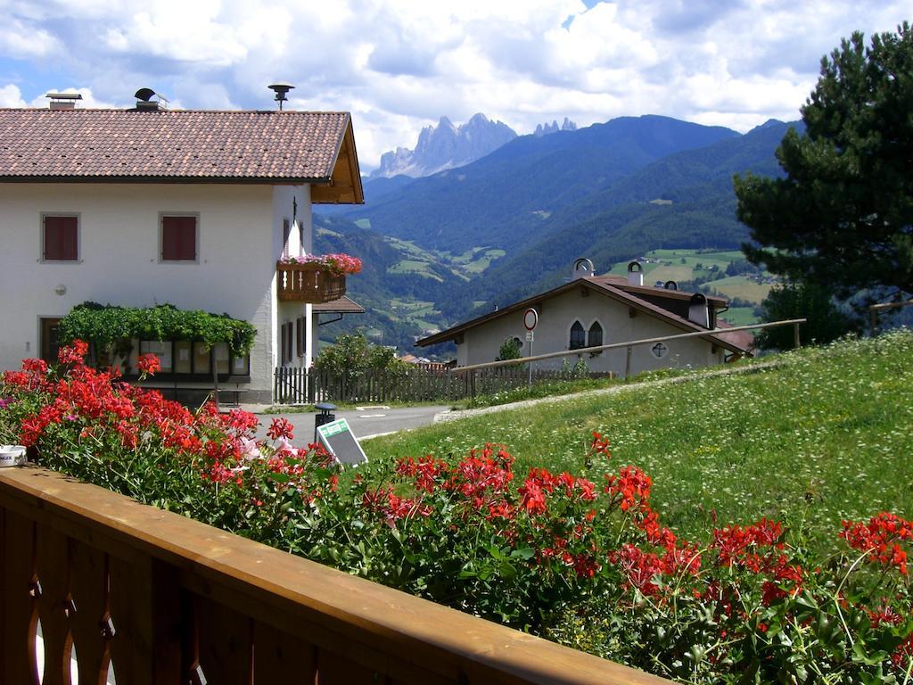 Gasthaus St. Valentin Klausen Zimmer foto